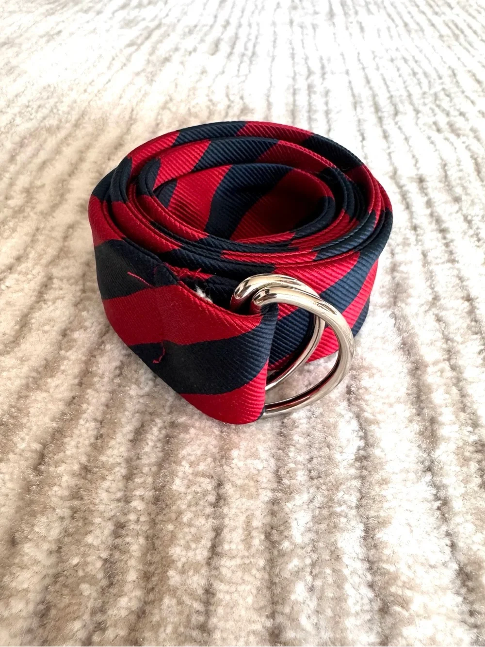 Old Navy Red and Navy Blue Striped D-Ring Belt M 41”